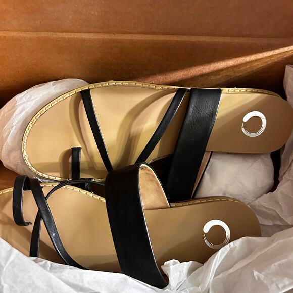 Journee Collection Toe Strap Slide Sandals 7.5 Black NWT Beach Resort Coastal - Picture 4 of 6